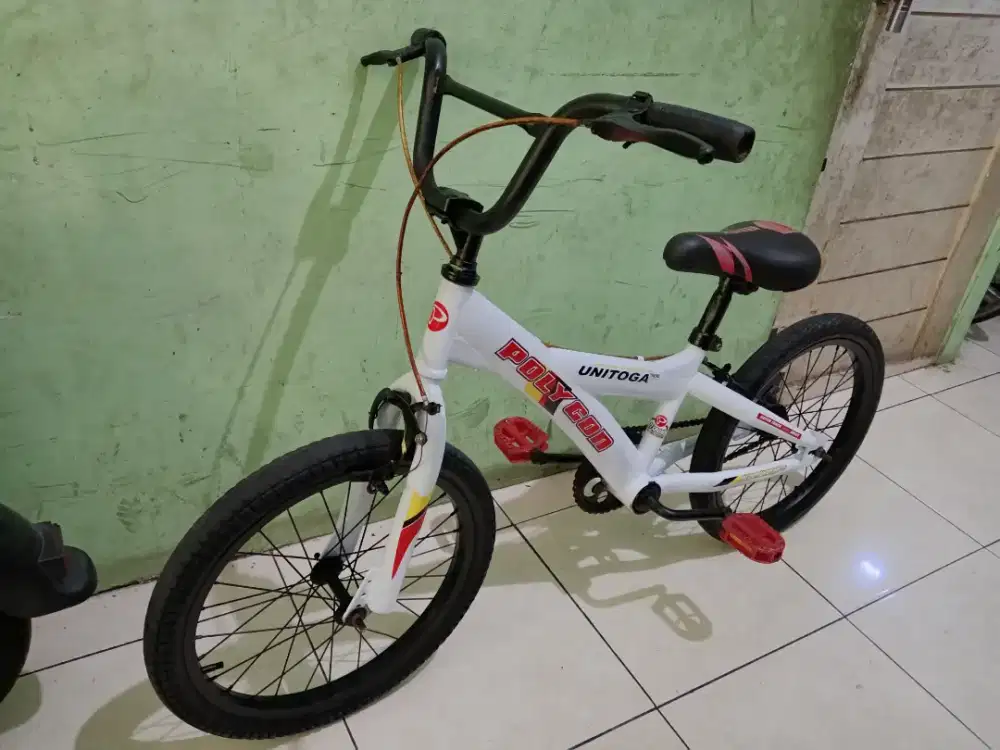 Sepeda anak ukuran 18 warna putih