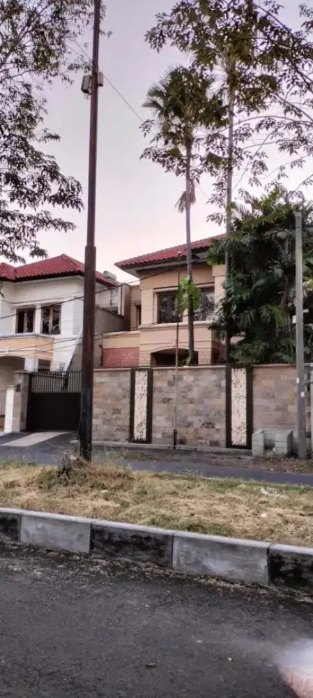 Dijual Rumah Villa Galaxy Mulyorejo Indah