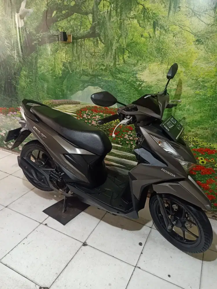 Honda beat deluxe th 2022 km 8 ribuan original istimewa gress