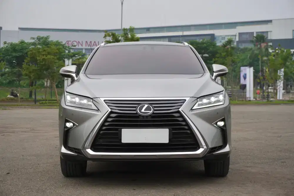 Lexus RX300
Luxury 2.0 2018 (Unit seger banget, langsung cek aja)