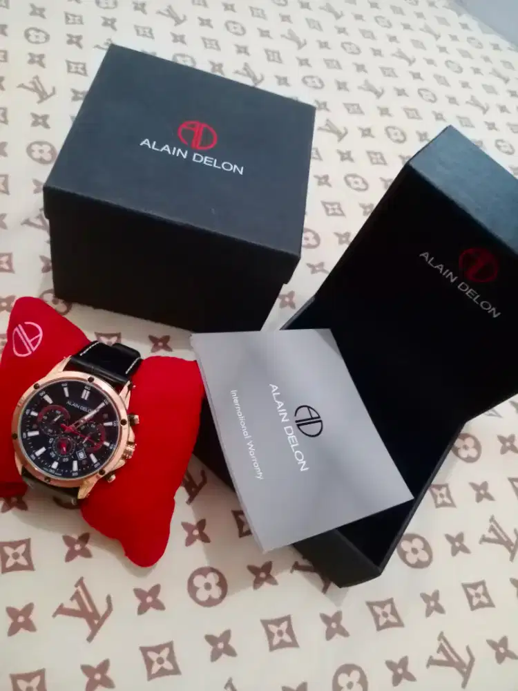 Jual jam tangan merk Alain Delon
