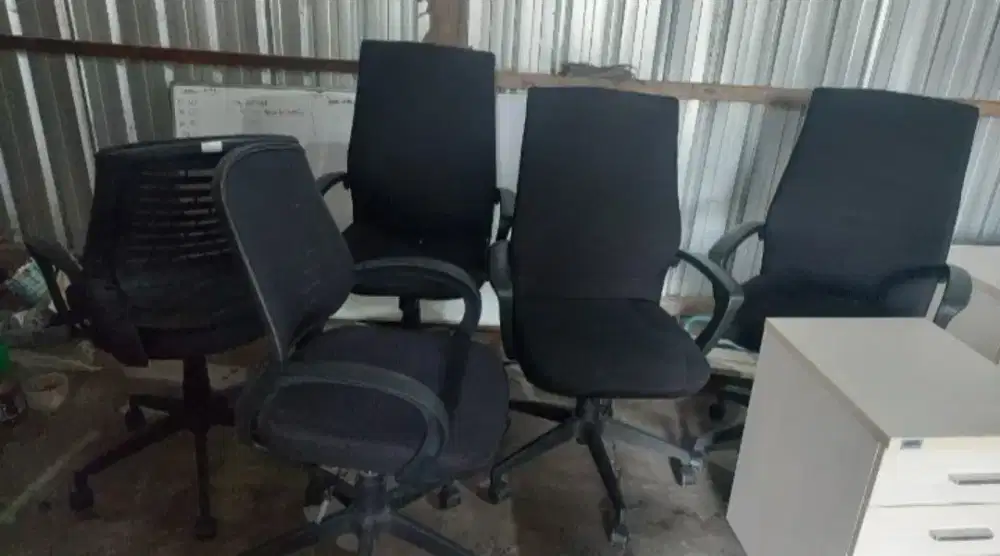 Kursi kantor Hidrolis informa