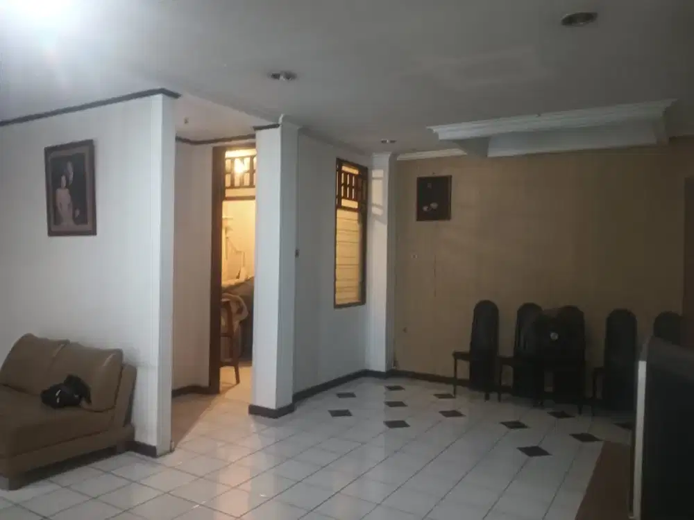 DIJUAL RUMAH BESAR HADAP BARAT LAUT TERMURAH DI DUTA GARDEN