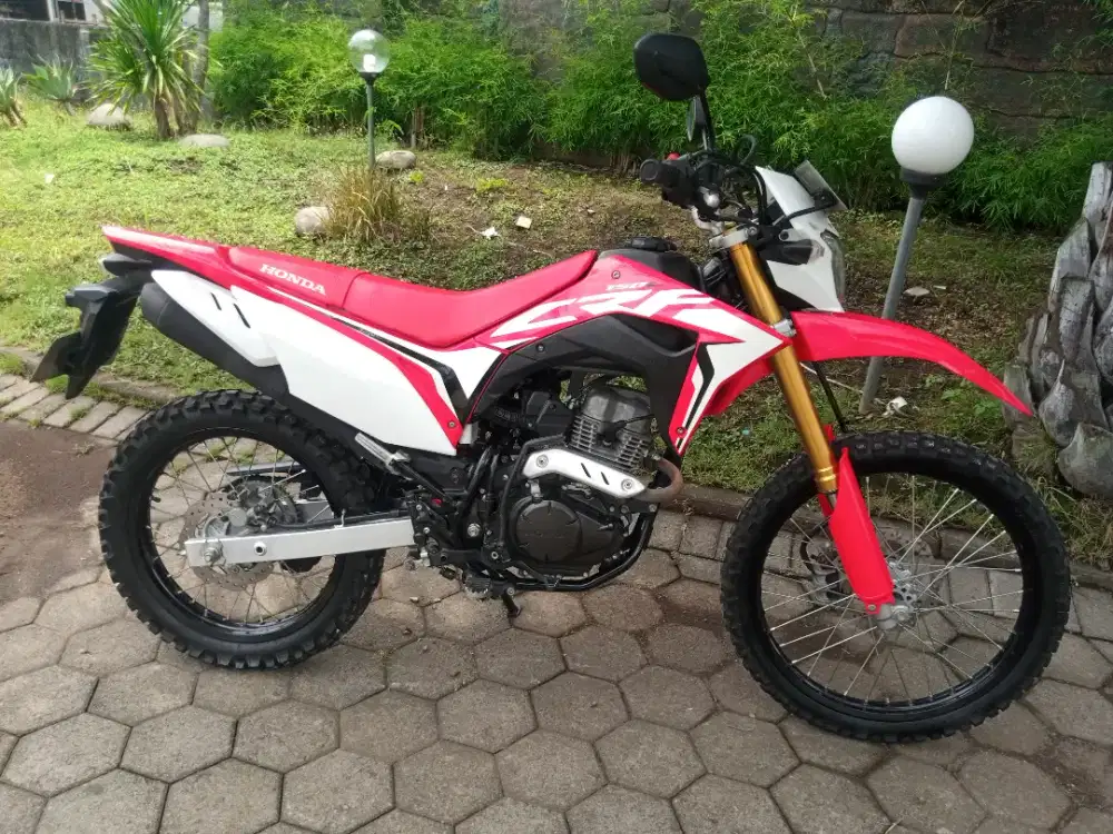 Honda CRF 2021 merah putih