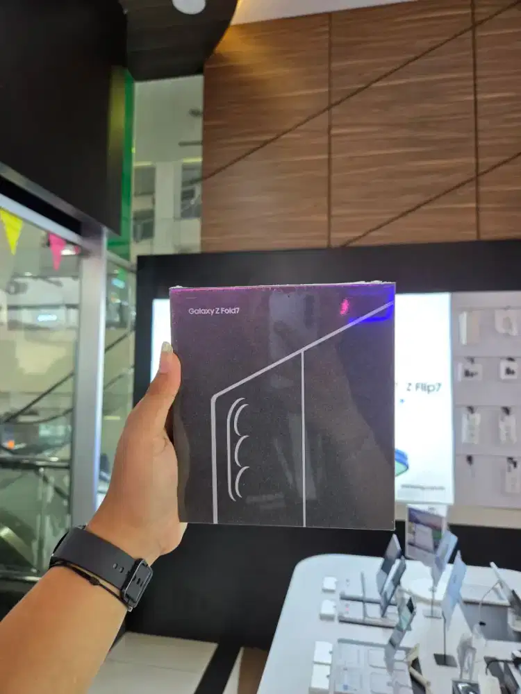 DISKON MURAH! SAMSUNG ZFOLD7 12/512 SEGEL GARANSI SEIN RESMI