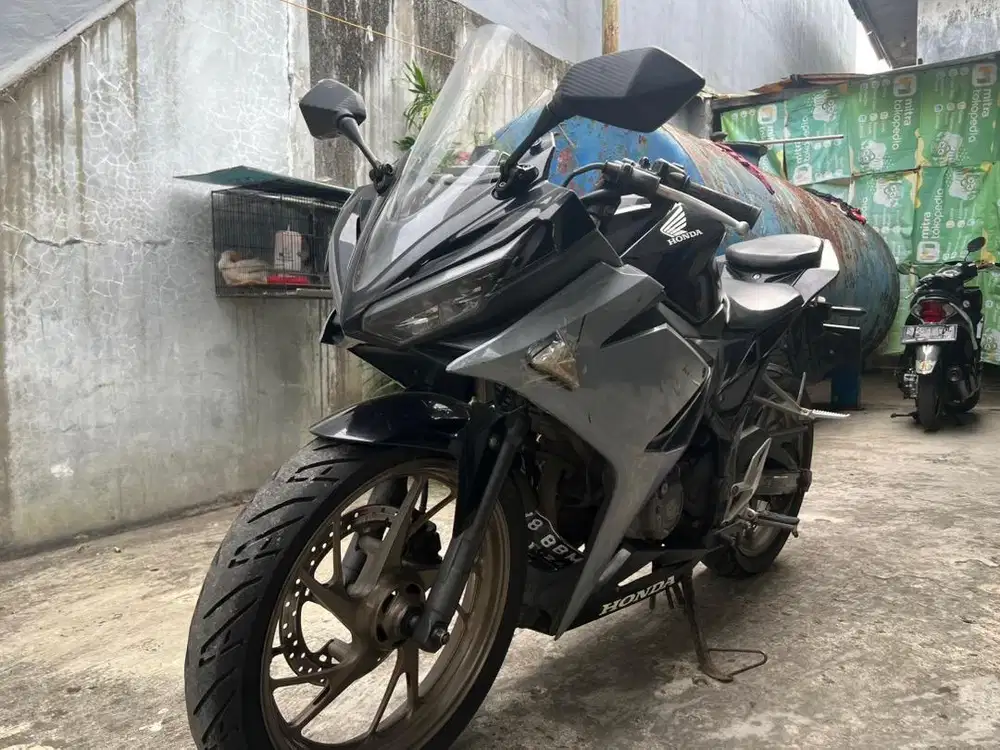 Honda CBR 150 2016