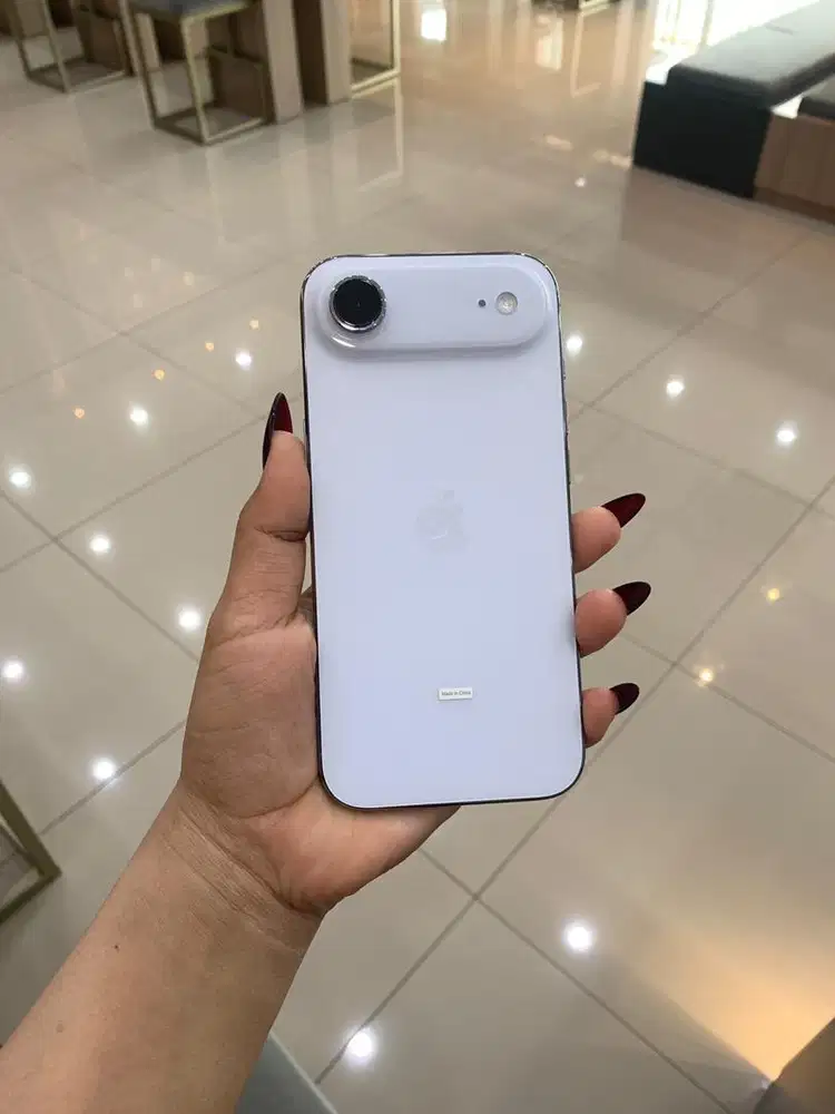 IPHONE AIR GARANSI RESMI INDO