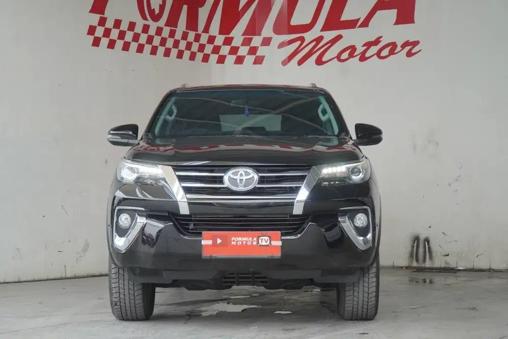 Toyota Foertuner VRZ TRD AT 2019 Hitam