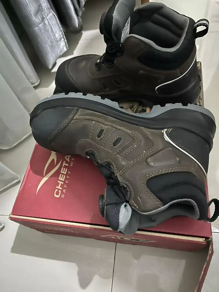 Safety boot - safety cheetah