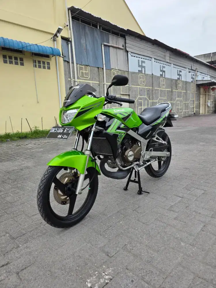 Kawasaki Ninja R Hijau 2014 pemakaian 2016