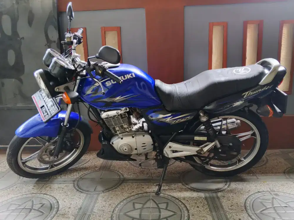 Suzuki thunder 110