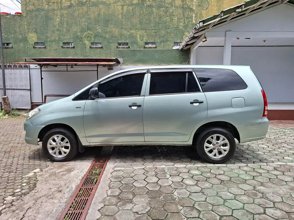 Toyota Innova 2005 (Pemilik Langsung)