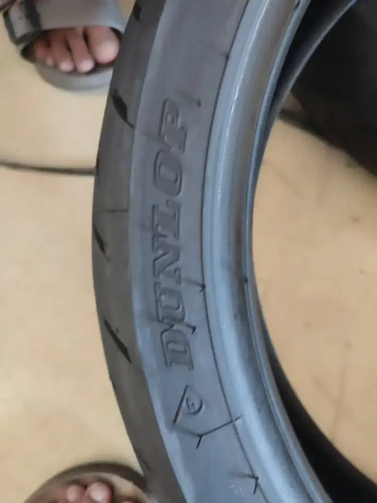 Ban motor dunlop