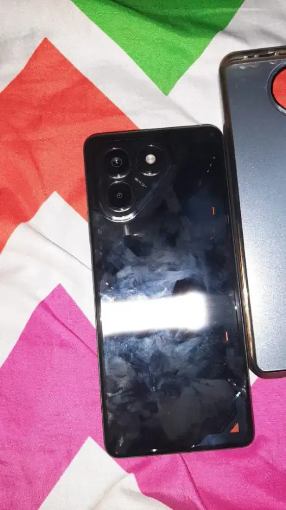 Hp tecno pova 7 4g 256gb