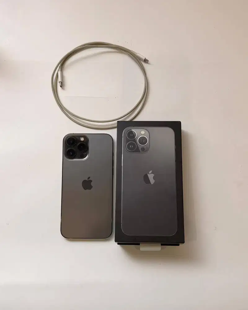 iPhone 13 Pro Max 256GB Graphite Ex iBox battery Health 100%