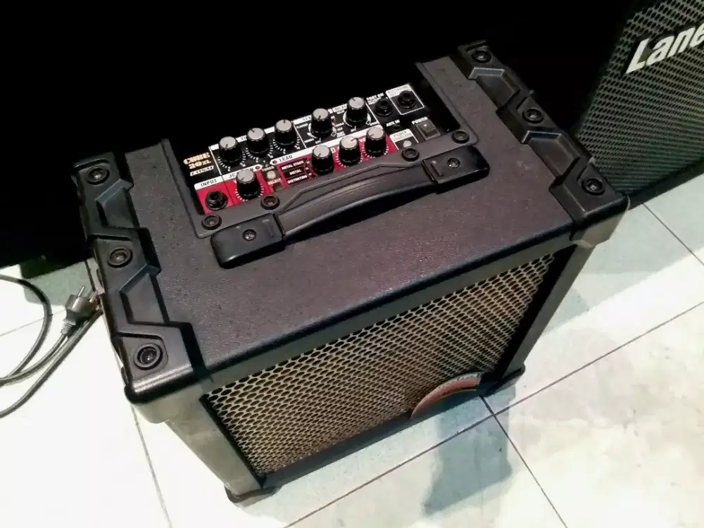 YULODIA BEKASI-roland cube 20xl multi efex ampli gitar gress mulus ori