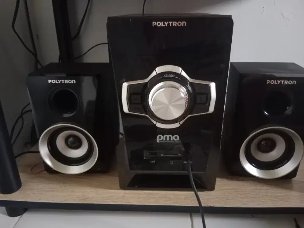 Audio polytron masih lengkap