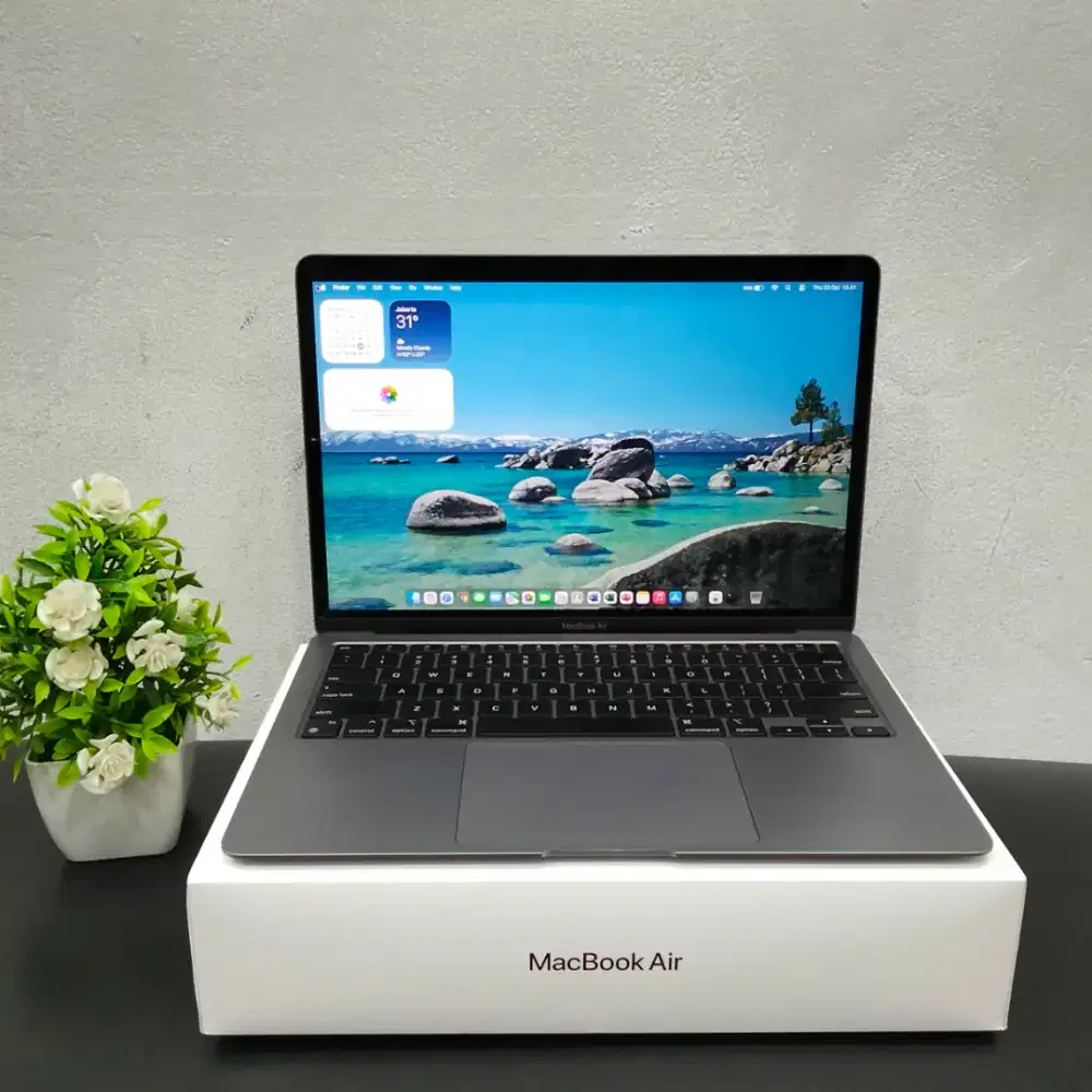 Macbook Air Retina 13-inch 2020 Chip M1 RAM 8GB SSD 256GB Fullset