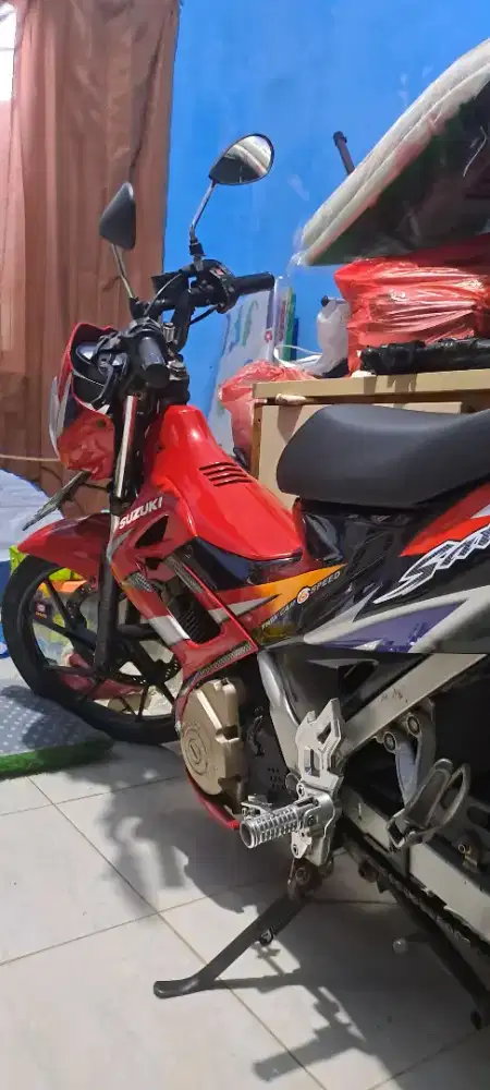 Suzuki Satria FU CBU Thailand Non Starter tahun 2005 warna Merah hitam