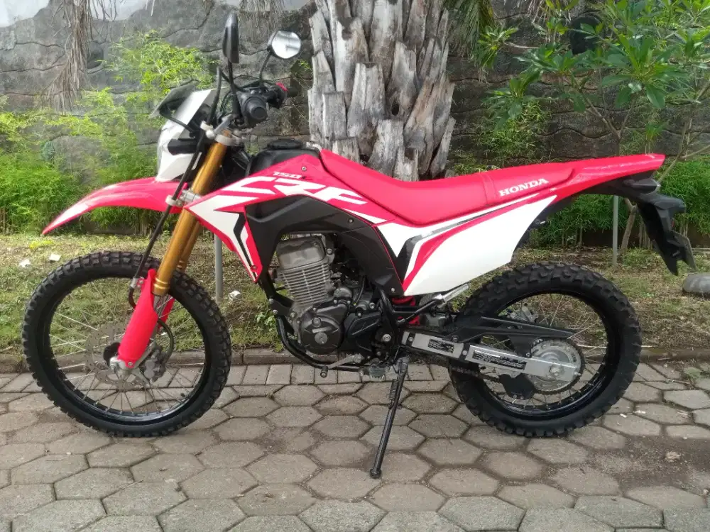 Honda CRF 150 2021 merah putih