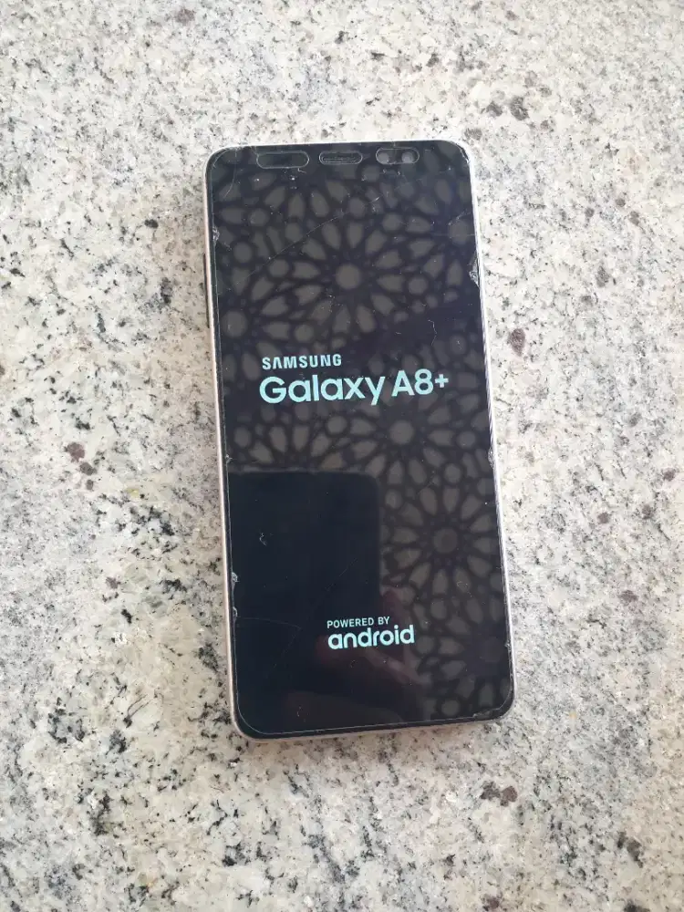 Samsung A8+ bekas, normal dan lancar