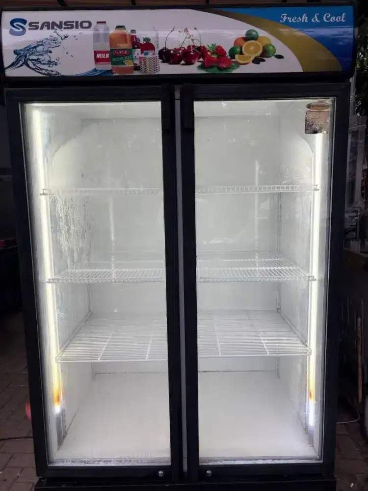 showcase 2 pintu  sansio 1200L
harga 5,7jt
