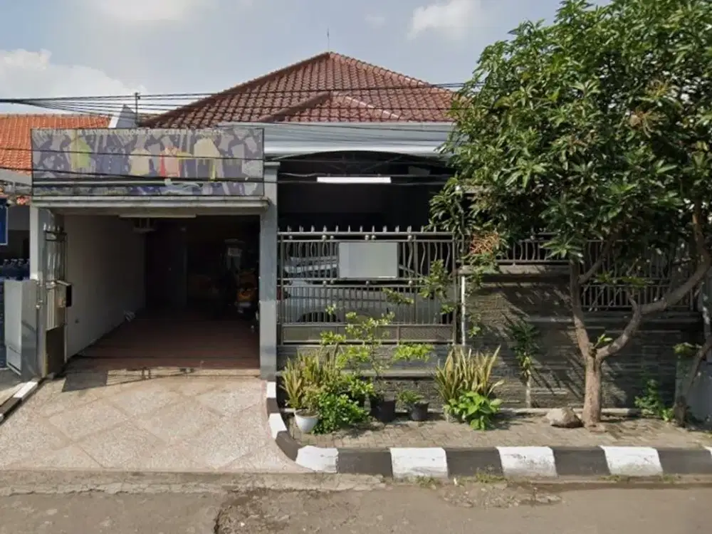 Rumah Second Terawat Gayungsari, Row Jalan Lebar, Dekat A Yani