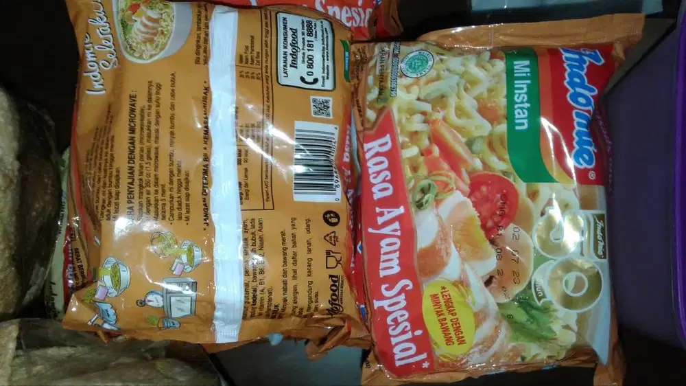 Eceran Indomie Rasa Ayam Spesial & Ayam Bawang