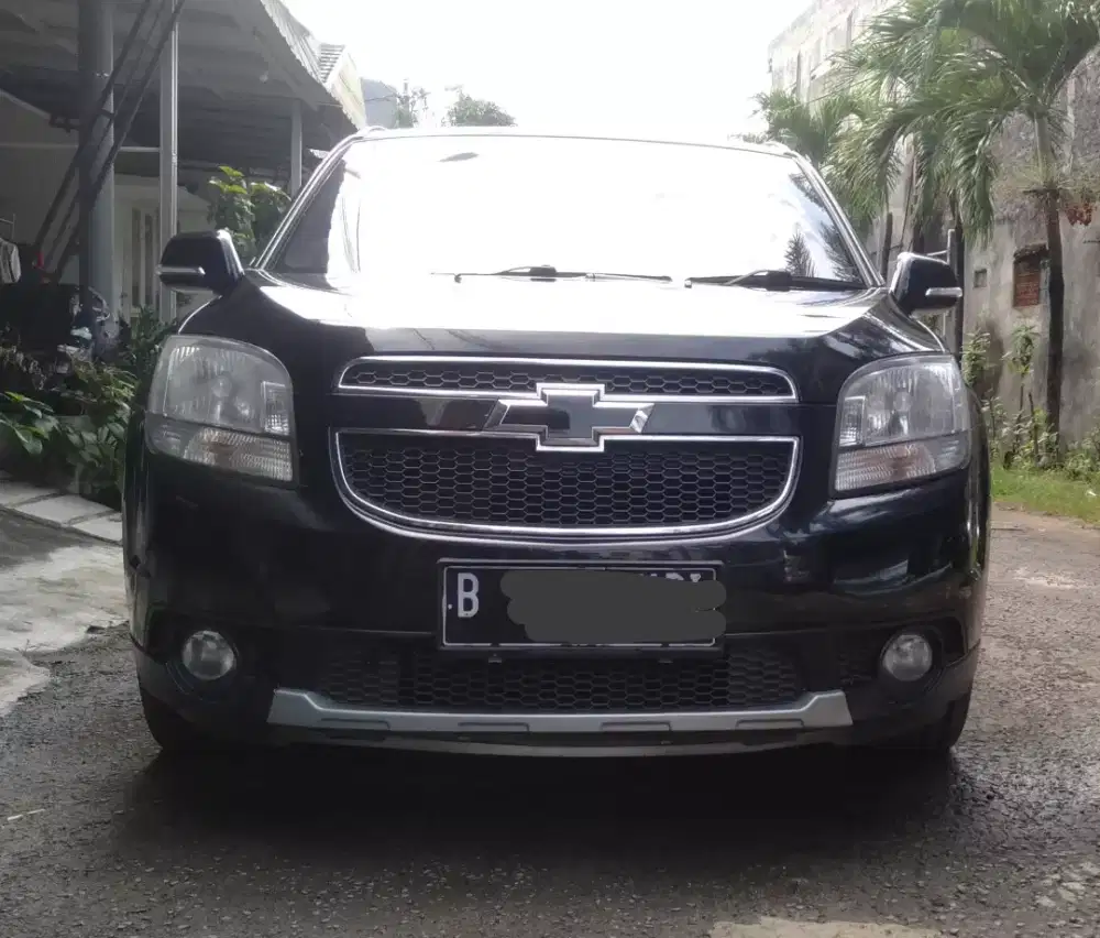 Chevrolet Orlando 1.8 LT 2015 Hitam AT Terawat