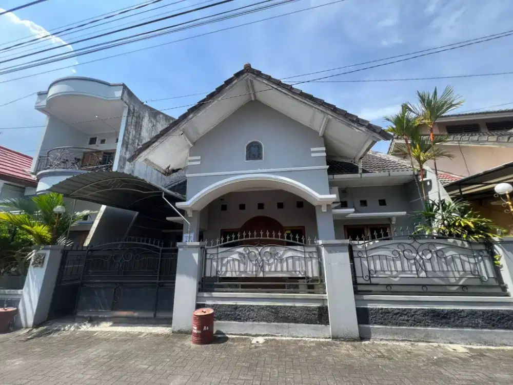Disewakan Rumah Furnish Dalam Perumahan Lokasi Dekat Moehi Dan UGM