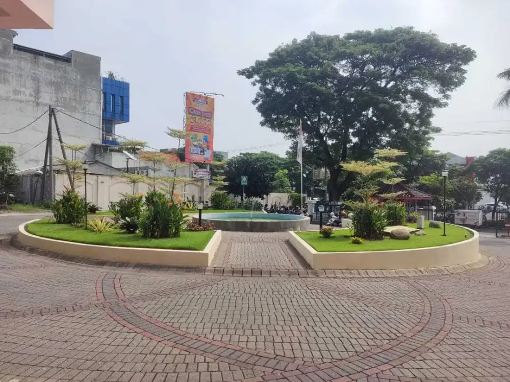 Taman Beverly Nol Raya Hr.Mohammad, Pasar Darmo Permai, BMW, Wuling