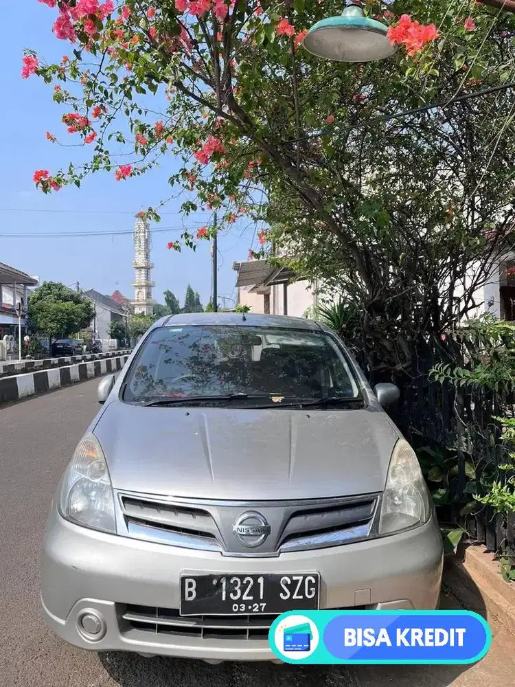 DIJUAL CEPAT GRAND NISSAN LIVINA 1.5 SV A/T 2012