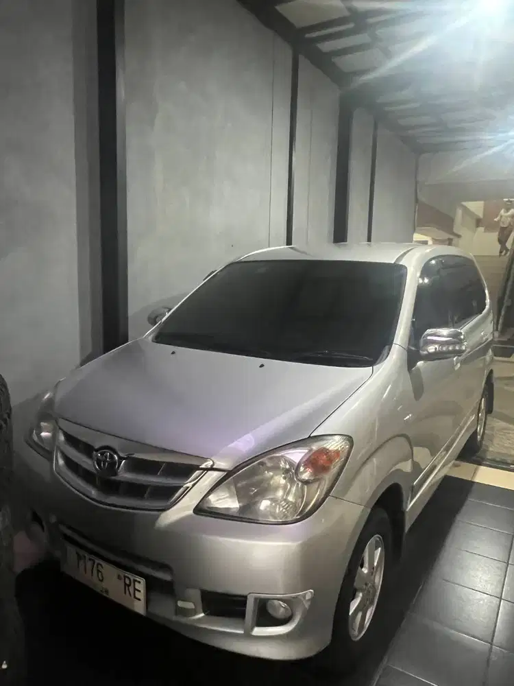 Avanza 2010 kondisi terawat