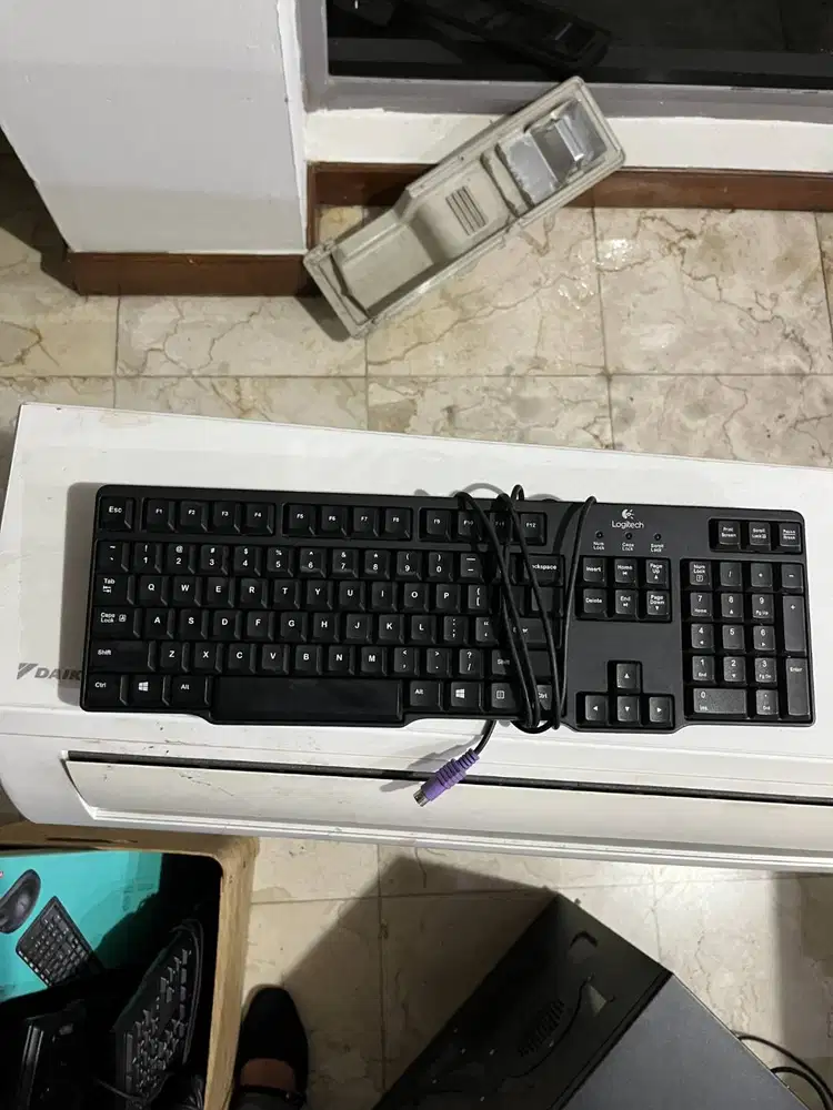 SALE [Keyboard Logitech]