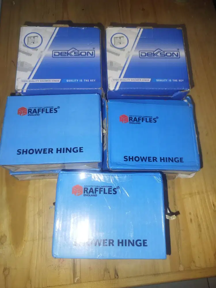 Engsel Dexon&rafes ( untuk pintu kaca glass to glass)