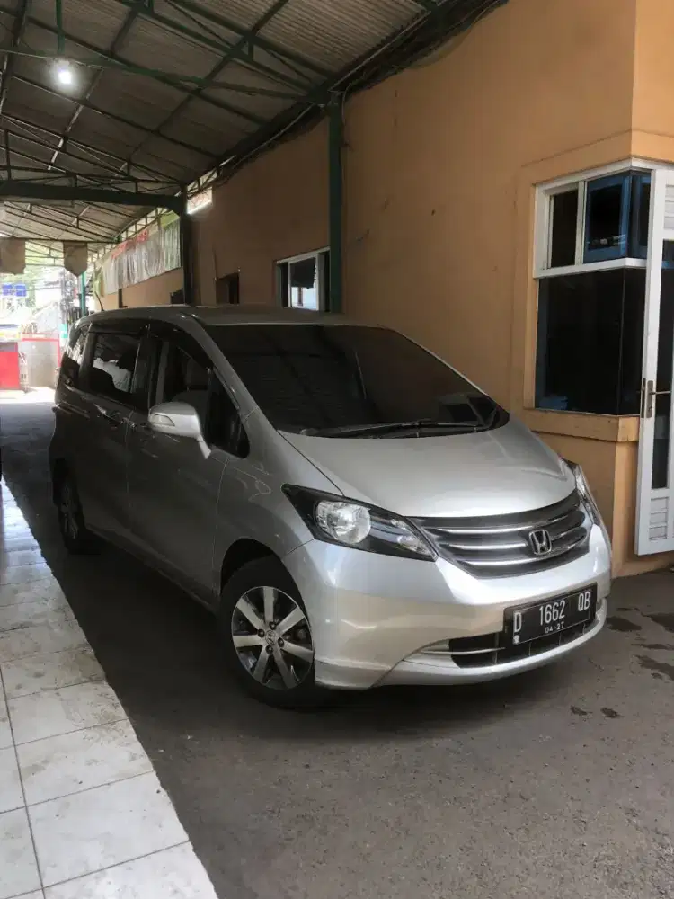 LOW KM!! tdp10jt Honda Freed E PSD 2012 AT MATIC v sd 2017 2014 sienta