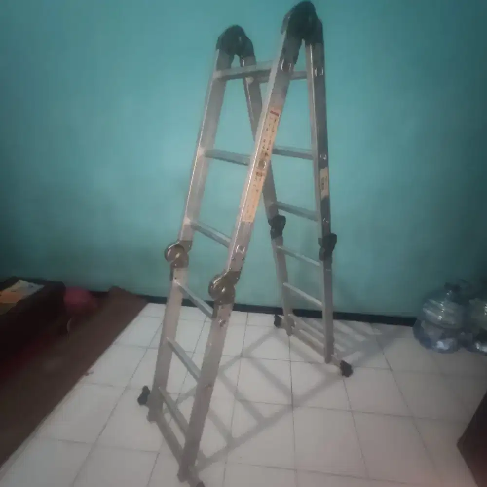 TANGGA ACE HARDWARE