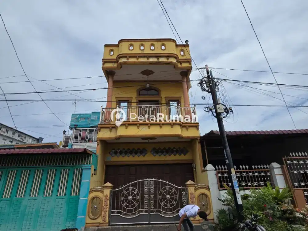DIJUAL RUMAH JALAN LORONG II BARAT - CEMARA