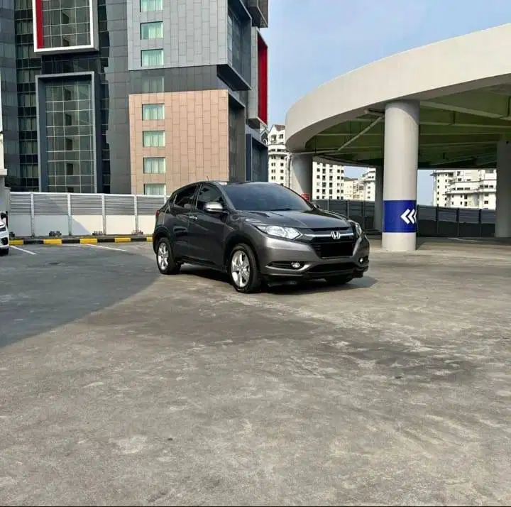 Dijual Honda HRV E 1.5 AT 2016