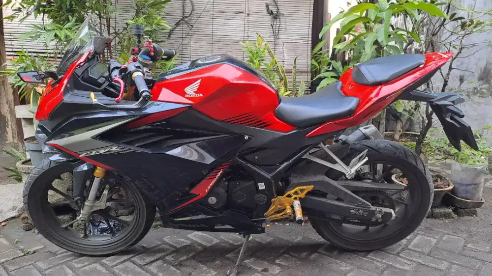 Honda CBR 150R 2021 Second