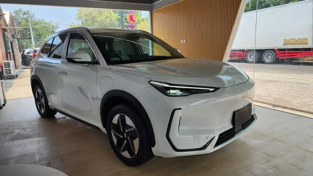 Geely EX5 2025 Hybrid
