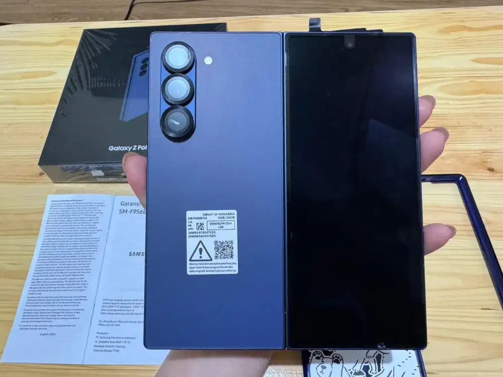 Samsung Z Fold 6 256MB
