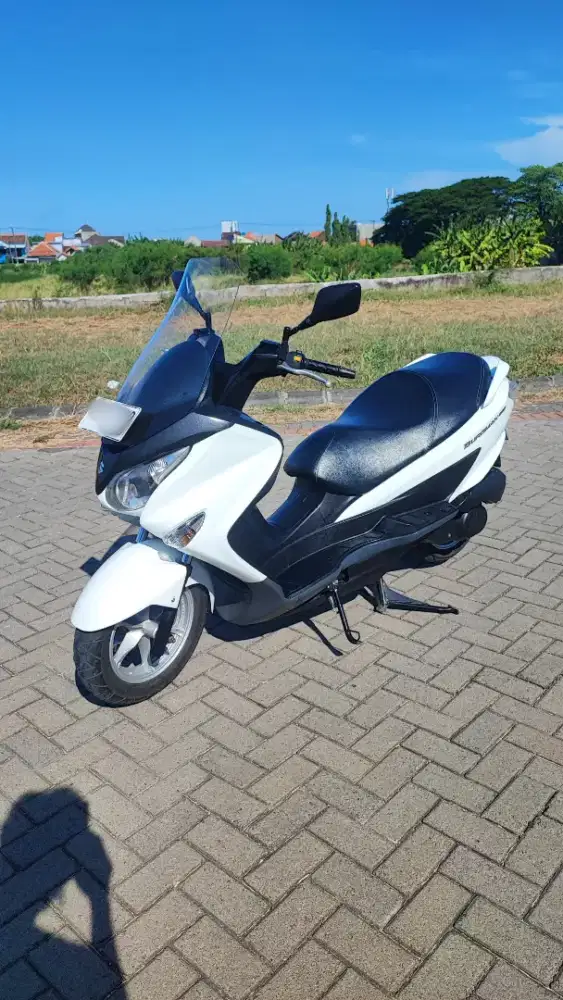 Suzuki Burgman 200 surat baru low KM