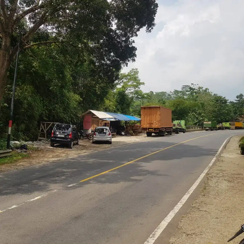 Tanah Murah 2800 M2 Pinggir Jalan Cikalong Wetan