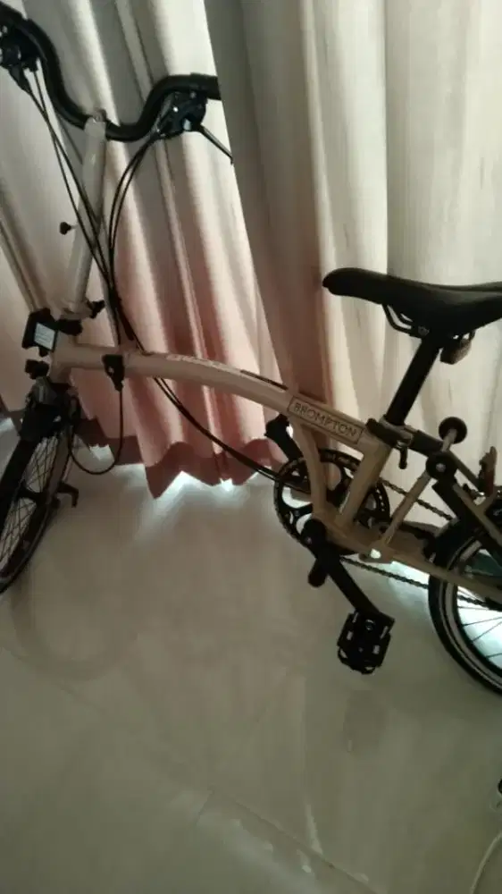 Brompton  sepeda