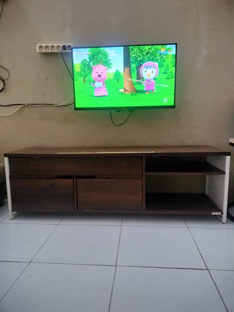 Buffet atau Rak TV Minimalis Modern