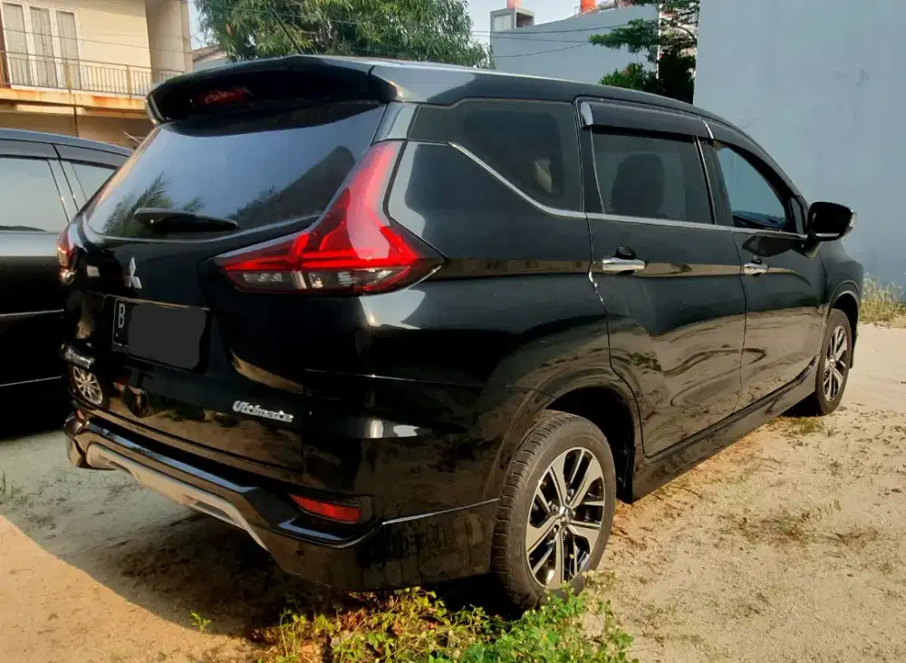 Km 22 rb ! Mitsubishi xpander ultimate 2018 hitam