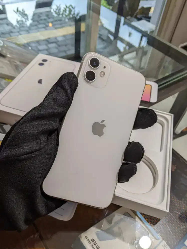 IPHONE 11 64GB IBOX RESMI INDONESIA BERKUALITAS DAN BERGARANSI!!!