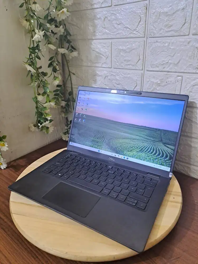 Dell Latitude 7310 Intel Core i7-10310U RAM 16GB SSD 256GB Full HD