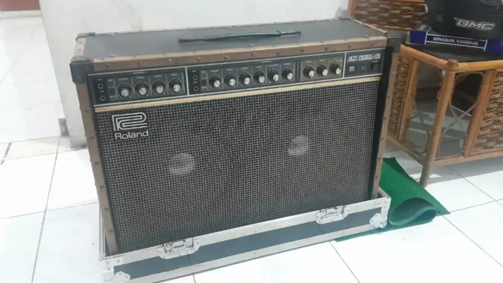 Amplifier Roland Jazz Chorus 120